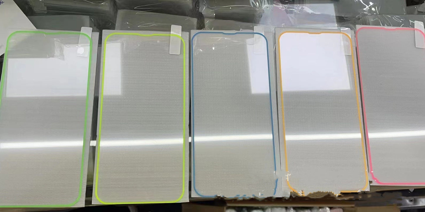 Fluoreszierender Film aus gehärtetem Glas im Vollbildmodus