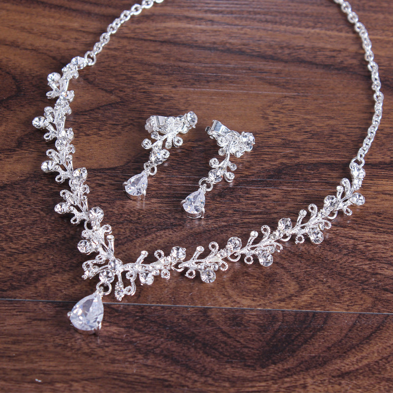 Koreanischer Stil Halskette und Ohrringe Suite Zirkon Ohrstecker Legierung Set Kette