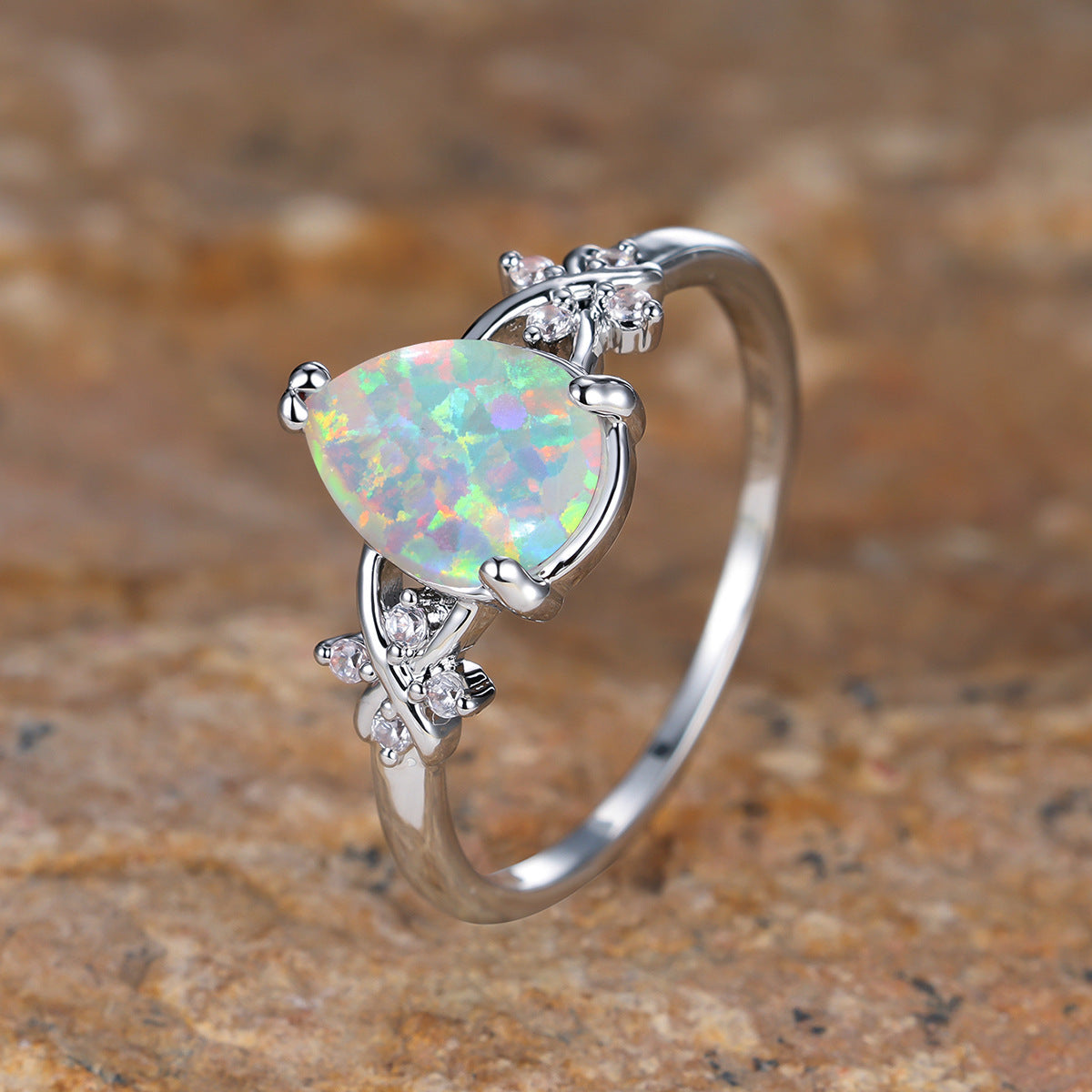Tropfenförmige Inlayd Zirkon Weiß Diamant Blume Ring Vintage Einfache alle Match Schmuck