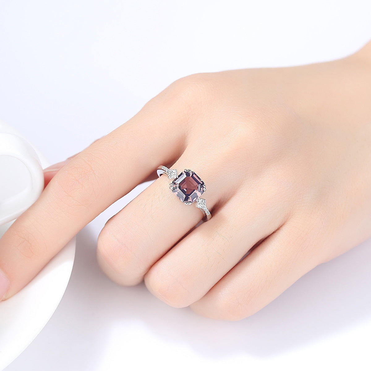 925 Sterling Silber Ring mit hellbraunem Morganit