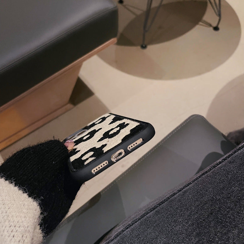 iPhone 12-17 Modelle/„Plüschblumen eignen sich für Handyhüllen für Damen im Herbst und Winter.“ ❄️