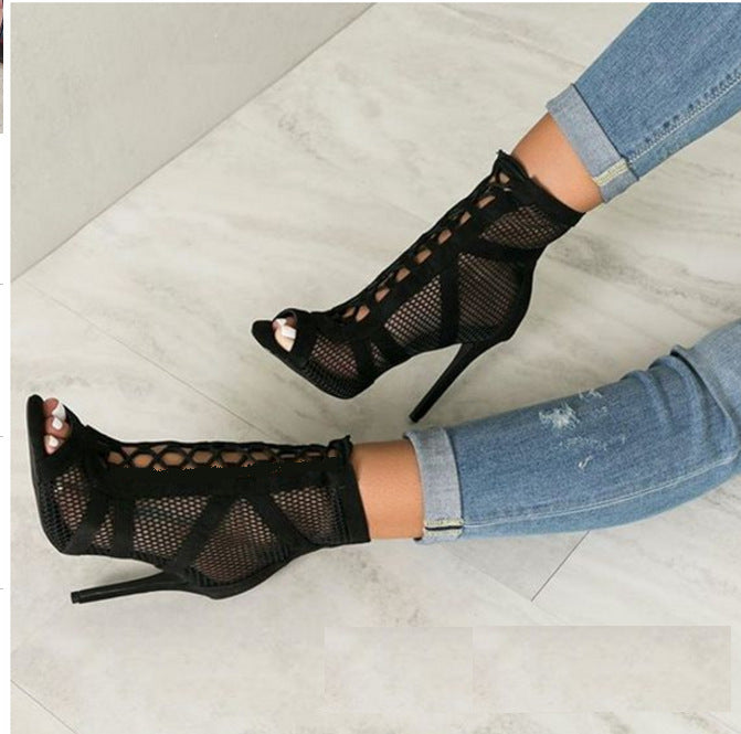 Sexy Frauenschuhe mit hohen Absätzen