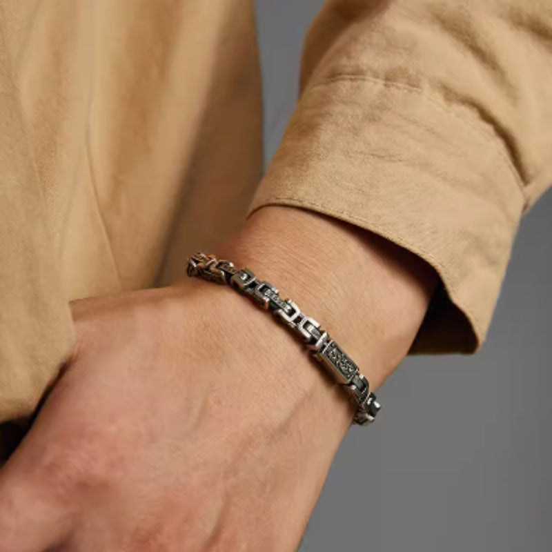 Armband aus 925er Sterlingsilber mit dem Sechs-Silben-Mantra – Schutz- und Glücksarmband