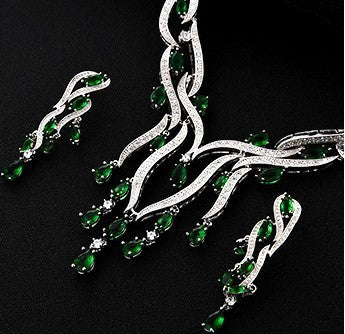 Neuer Kristallschmuck Zirkon Schmuck Set Quaste Anhänger